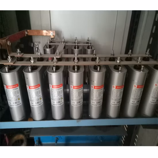 Forno ad induzione con nucleo di raffreddamento ad acqua per fusione del rame con tenuta elettrica orizzontale